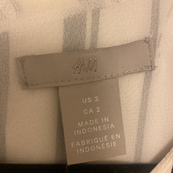 H&M striped dress - Picture 2 of 2